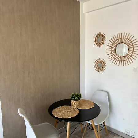 La Cle - Balcon - Climatisation - Wifi - Port - Gare *